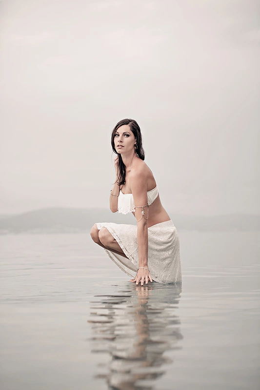 Céline Zengaffinen / Modèle / Photo Shooting 0 / Je marche sur l'eau / Lac